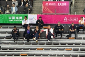 两大名帅！杜锋郭士强现场观战四川和浙江的全运会半决赛